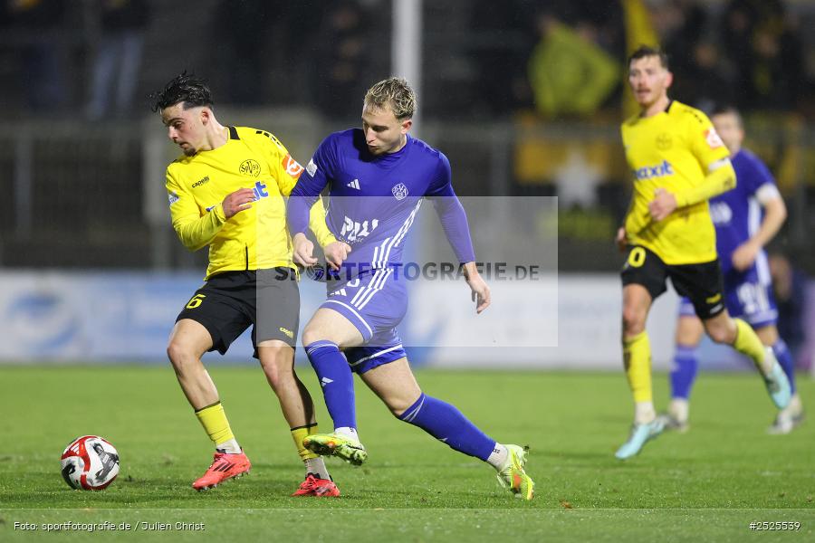 Stadion am Schönbusch, Aschaffenburg, 28.11.2025, sport, action, BFV, Fussball, 20. Spieltag, Regionalliga Bayern, BAY, SVA, SpVgg Bayreuth, SV Viktoria Aschaffenburg - Bild-ID: 2525539