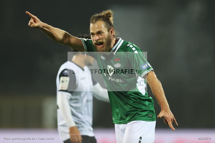 Sachs-Stadion, Schweinfurt, 29.11.2025, sport, action, DFB, Fussball, 16. Spieltag, 3. Liga, SVW, FCS, SV Waldhof Mannheim, 1. FC Schweinfurt 1905 - Bild-ID: 2525579
