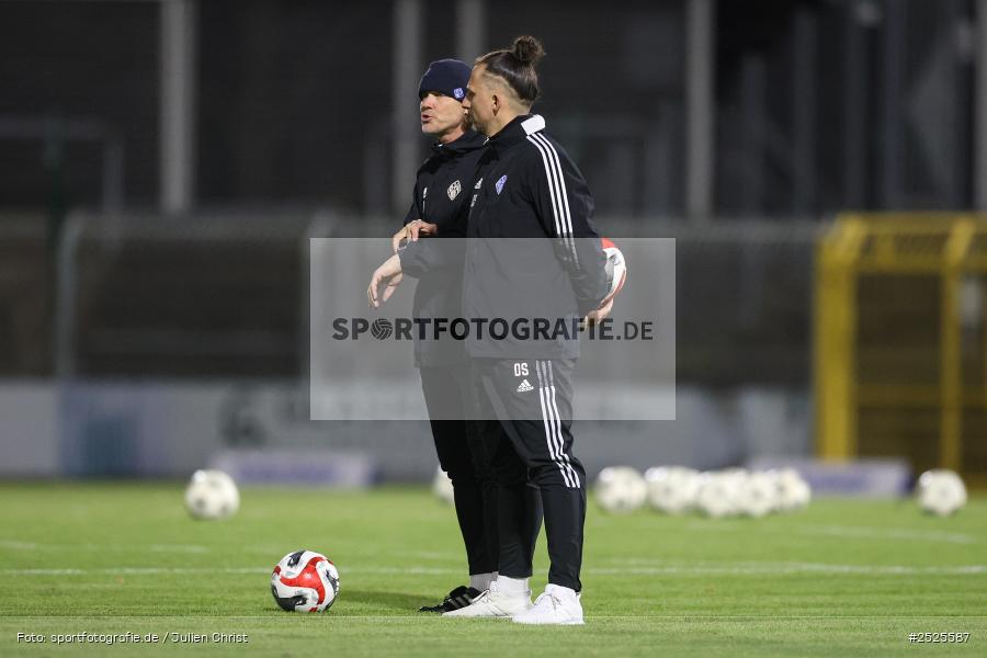 sport, action, Stadion am Schönbusch, SpVgg Bayreuth, SVA, SV Viktoria Aschaffenburg, Regionalliga Bayern, Fussball, BFV, BAY, Aschaffenburg, 28.11.2025, 20. Spieltag - Bild-ID: 2525587