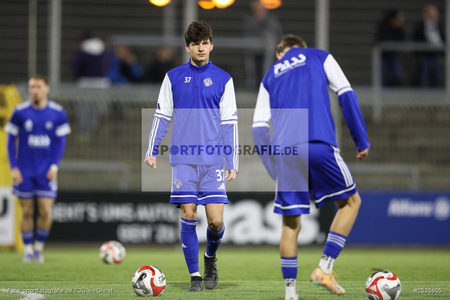 sport, action, Stadion am Schönbusch, SpVgg Bayreuth, SVA, SV Viktoria Aschaffenburg, Regionalliga Bayern, Fussball, BFV, BAY, Aschaffenburg, 28.11.2025, 20. Spieltag - Bild-ID: 2525605