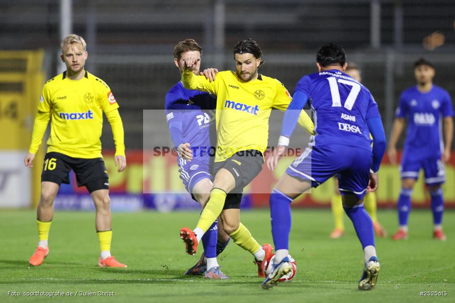 sport, action, Stadion am Schönbusch, SpVgg Bayreuth, SVA, SV Viktoria Aschaffenburg, Regionalliga Bayern, Fussball, BFV, BAY, Aschaffenburg, 28.11.2025, 20. Spieltag - Bild-ID: 2525613