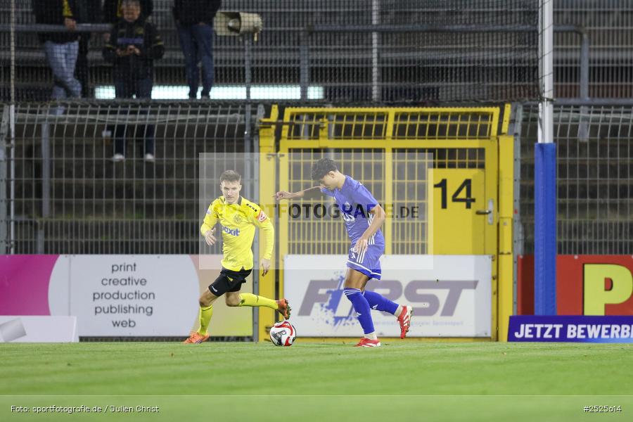 sport, action, Stadion am Schönbusch, SpVgg Bayreuth, SVA, SV Viktoria Aschaffenburg, Regionalliga Bayern, Fussball, BFV, BAY, Aschaffenburg, 28.11.2025, 20. Spieltag - Bild-ID: 2525614