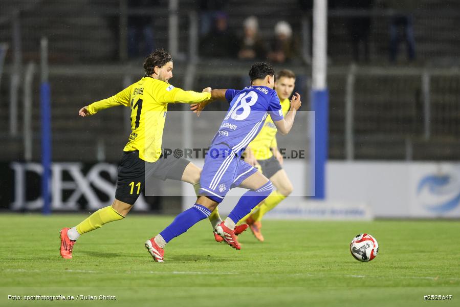 sport, action, Stadion am Schönbusch, SpVgg Bayreuth, SVA, SV Viktoria Aschaffenburg, Regionalliga Bayern, Fussball, BFV, BAY, Aschaffenburg, 28.11.2025, 20. Spieltag - Bild-ID: 2525647