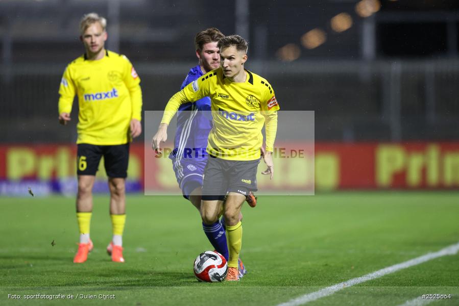 sport, action, Stadion am Schönbusch, SpVgg Bayreuth, SVA, SV Viktoria Aschaffenburg, Regionalliga Bayern, Fussball, BFV, BAY, Aschaffenburg, 28.11.2025, 20. Spieltag - Bild-ID: 2525664
