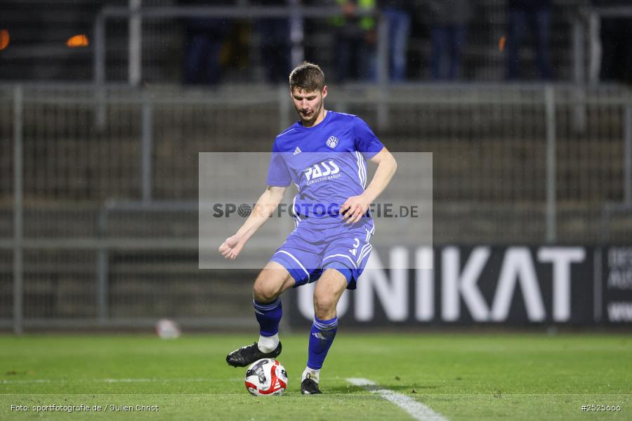 sport, action, Stadion am Schönbusch, SpVgg Bayreuth, SVA, SV Viktoria Aschaffenburg, Regionalliga Bayern, Fussball, BFV, BAY, Aschaffenburg, 28.11.2025, 20. Spieltag - Bild-ID: 2525666