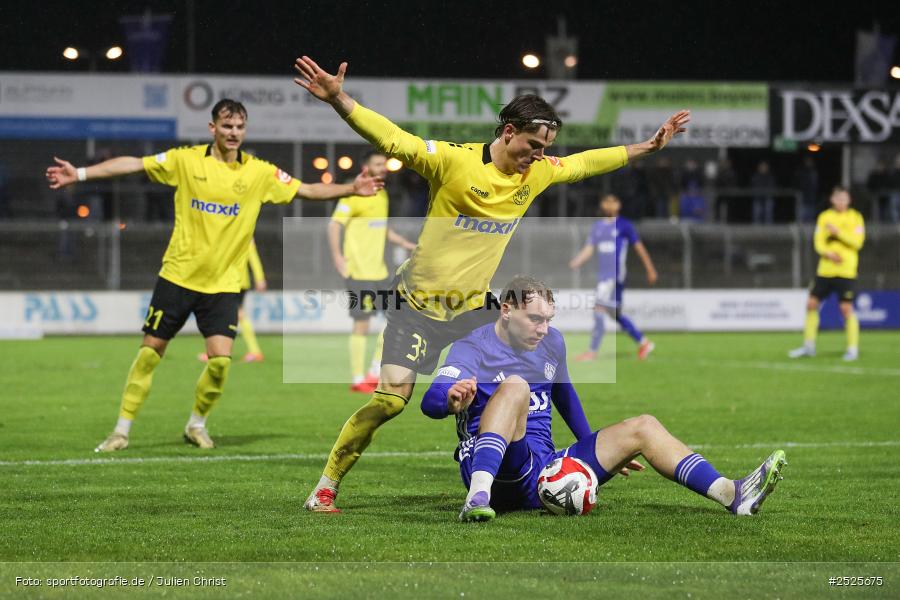 sport, action, Stadion am Schönbusch, SpVgg Bayreuth, SVA, SV Viktoria Aschaffenburg, Regionalliga Bayern, Fussball, BFV, BAY, Aschaffenburg, 28.11.2025, 20. Spieltag - Bild-ID: 2525675