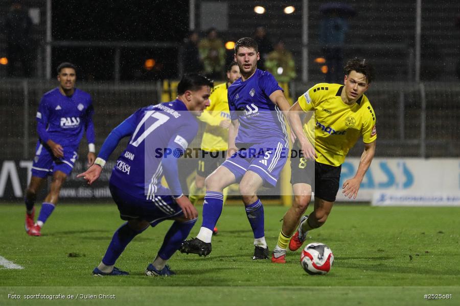 sport, action, Stadion am Schönbusch, SpVgg Bayreuth, SVA, SV Viktoria Aschaffenburg, Regionalliga Bayern, Fussball, BFV, BAY, Aschaffenburg, 28.11.2025, 20. Spieltag - Bild-ID: 2525681