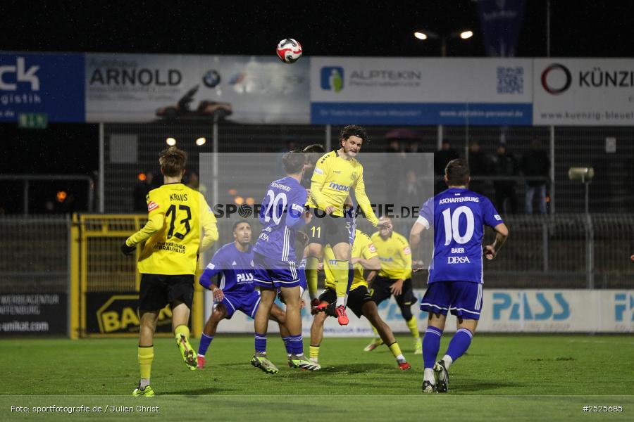 sport, action, Stadion am Schönbusch, SpVgg Bayreuth, SVA, SV Viktoria Aschaffenburg, Regionalliga Bayern, Fussball, BFV, BAY, Aschaffenburg, 28.11.2025, 20. Spieltag - Bild-ID: 2525685