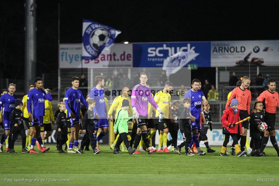 sport, action, Stadion am Schönbusch, SpVgg Bayreuth, SVA, SV Viktoria Aschaffenburg, Regionalliga Bayern, Fussball, BFV, BAY, Aschaffenburg, 28.11.2025, 20. Spieltag - Bild-ID: 2525703