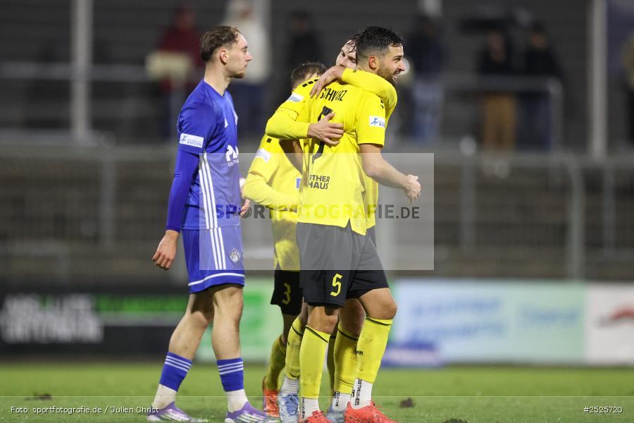 sport, action, Stadion am Schönbusch, SpVgg Bayreuth, SVA, SV Viktoria Aschaffenburg, Regionalliga Bayern, Fussball, BFV, BAY, Aschaffenburg, 28.11.2025, 20. Spieltag - Bild-ID: 2525720