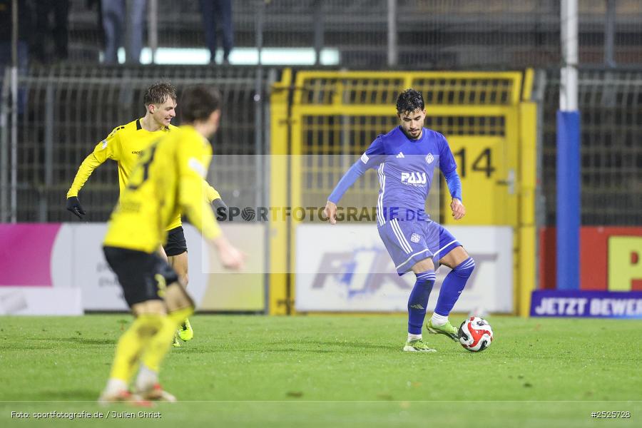 sport, action, Stadion am Schönbusch, SpVgg Bayreuth, SVA, SV Viktoria Aschaffenburg, Regionalliga Bayern, Fussball, BFV, BAY, Aschaffenburg, 28.11.2025, 20. Spieltag - Bild-ID: 2525728