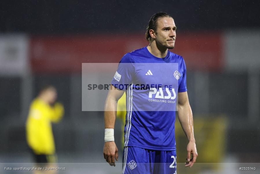sport, action, Stadion am Schönbusch, SpVgg Bayreuth, SVA, SV Viktoria Aschaffenburg, Regionalliga Bayern, Fussball, BFV, BAY, Aschaffenburg, 28.11.2025, 20. Spieltag - Bild-ID: 2525740