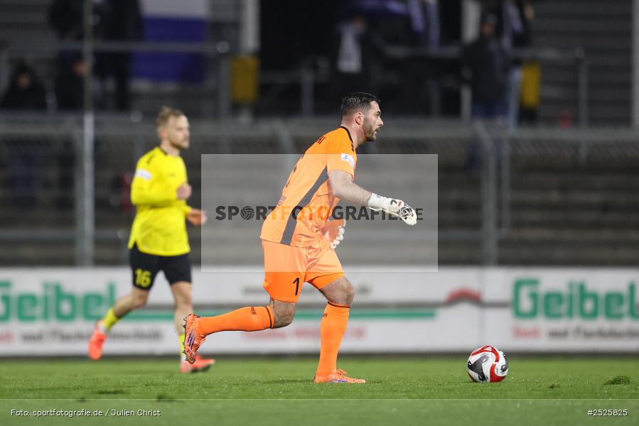 sport, action, Stadion am Schönbusch, SpVgg Bayreuth, SVA, SV Viktoria Aschaffenburg, Regionalliga Bayern, Fussball, BFV, BAY, Aschaffenburg, 28.11.2025, 20. Spieltag - Bild-ID: 2525825
