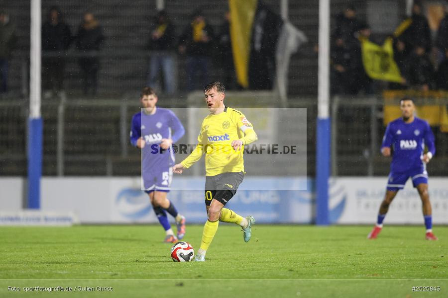 sport, action, Stadion am Schönbusch, SpVgg Bayreuth, SVA, SV Viktoria Aschaffenburg, Regionalliga Bayern, Fussball, BFV, BAY, Aschaffenburg, 28.11.2025, 20. Spieltag - Bild-ID: 2525843