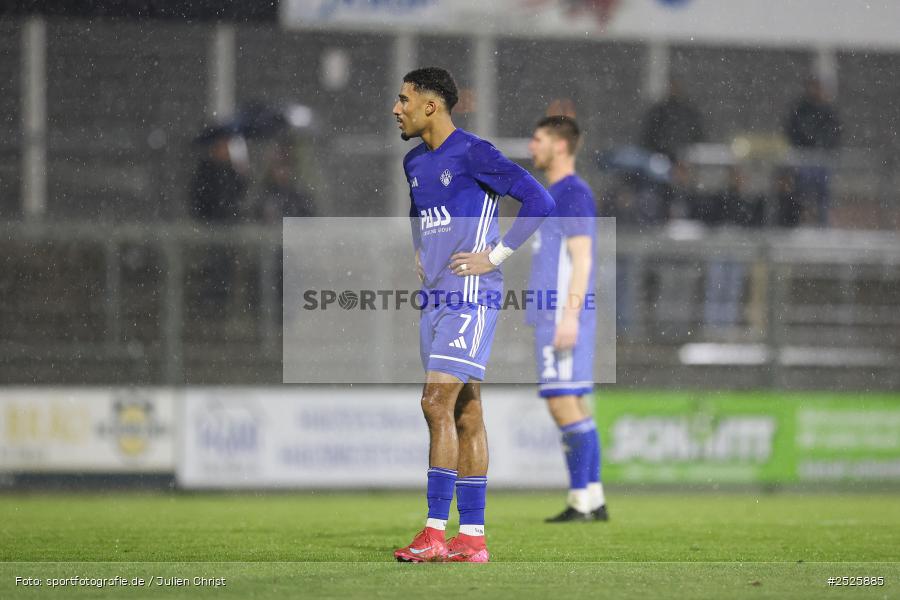 sport, action, Stadion am Schönbusch, SpVgg Bayreuth, SVA, SV Viktoria Aschaffenburg, Regionalliga Bayern, Fussball, BFV, BAY, Aschaffenburg, 28.11.2025, 20. Spieltag - Bild-ID: 2525885