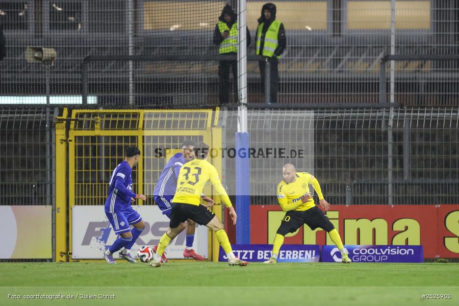 sport, action, Stadion am Schönbusch, SpVgg Bayreuth, SVA, SV Viktoria Aschaffenburg, Regionalliga Bayern, Fussball, BFV, BAY, Aschaffenburg, 28.11.2025, 20. Spieltag - Bild-ID: 2525903