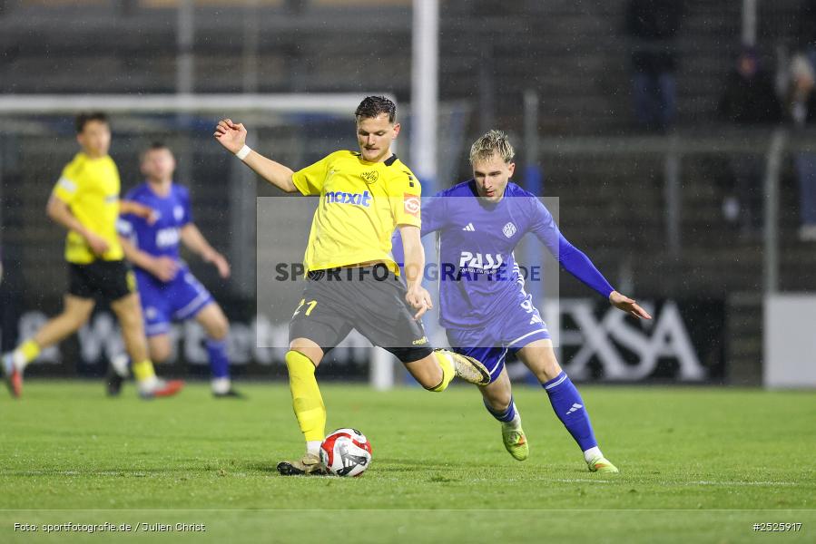 sport, action, Stadion am Schönbusch, SpVgg Bayreuth, SVA, SV Viktoria Aschaffenburg, Regionalliga Bayern, Fussball, BFV, BAY, Aschaffenburg, 28.11.2025, 20. Spieltag - Bild-ID: 2525917
