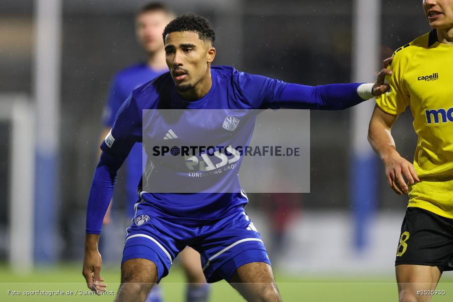 sport, action, Stadion am Schönbusch, SpVgg Bayreuth, SVA, SV Viktoria Aschaffenburg, Regionalliga Bayern, Fussball, BFV, BAY, Aschaffenburg, 28.11.2025, 20. Spieltag - Bild-ID: 2525930