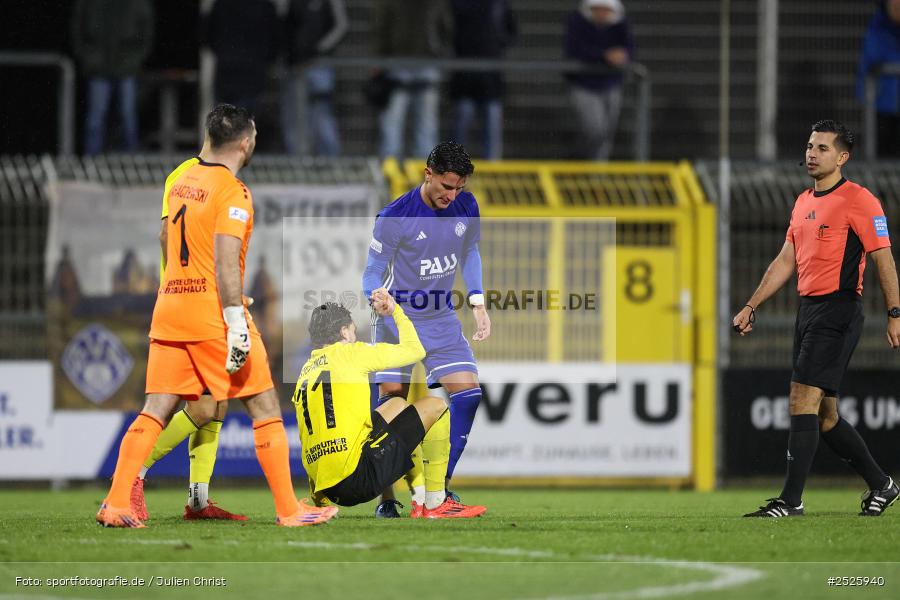 sport, action, Stadion am Schönbusch, SpVgg Bayreuth, SVA, SV Viktoria Aschaffenburg, Regionalliga Bayern, Fussball, BFV, BAY, Aschaffenburg, 28.11.2025, 20. Spieltag - Bild-ID: 2525940