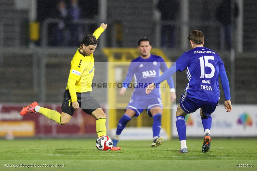 sport, action, Stadion am Schönbusch, SpVgg Bayreuth, SVA, SV Viktoria Aschaffenburg, Regionalliga Bayern, Fussball, BFV, BAY, Aschaffenburg, 28.11.2025, 20. Spieltag - Bild-ID: 2525946
