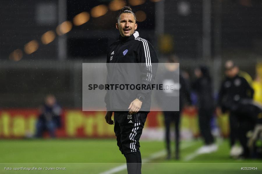 sport, action, Stadion am Schönbusch, SpVgg Bayreuth, SVA, SV Viktoria Aschaffenburg, Regionalliga Bayern, Fussball, BFV, BAY, Aschaffenburg, 28.11.2025, 20. Spieltag - Bild-ID: 2525954