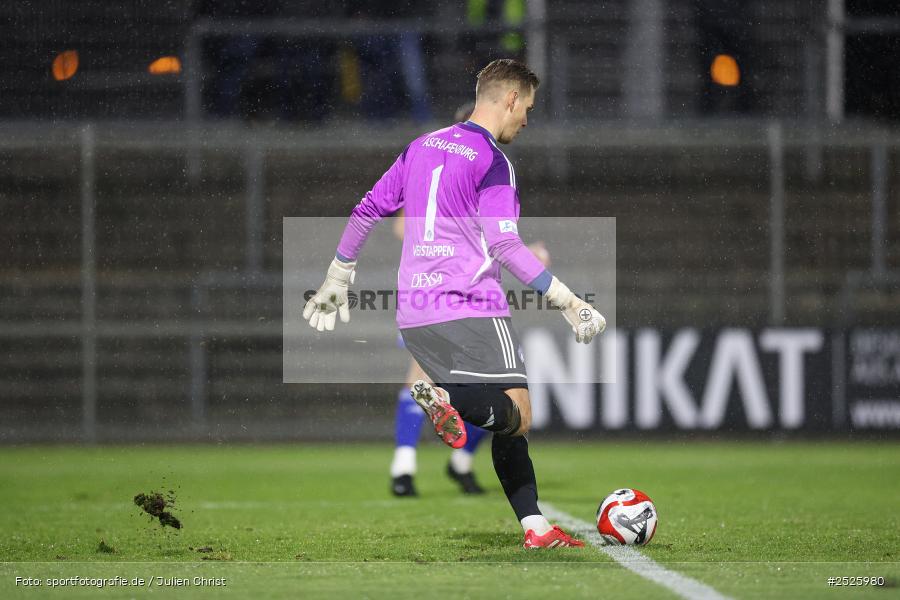 sport, action, Stadion am Schönbusch, SpVgg Bayreuth, SVA, SV Viktoria Aschaffenburg, Regionalliga Bayern, Fussball, BFV, BAY, Aschaffenburg, 28.11.2025, 20. Spieltag - Bild-ID: 2525980