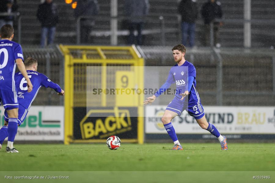 sport, action, Stadion am Schönbusch, SpVgg Bayreuth, SVA, SV Viktoria Aschaffenburg, Regionalliga Bayern, Fussball, BFV, BAY, Aschaffenburg, 28.11.2025, 20. Spieltag - Bild-ID: 2525983