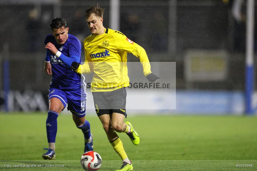sport, action, Stadion am Schönbusch, SpVgg Bayreuth, SVA, SV Viktoria Aschaffenburg, Regionalliga Bayern, Fussball, BFV, BAY, Aschaffenburg, 28.11.2025, 20. Spieltag - Bild-ID: 2525998