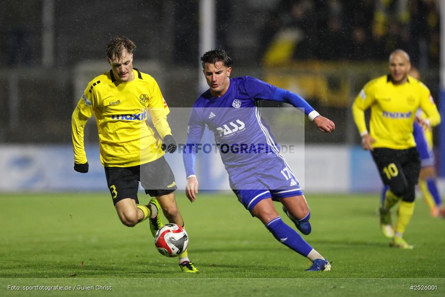 sport, action, Stadion am Schönbusch, SpVgg Bayreuth, SVA, SV Viktoria Aschaffenburg, Regionalliga Bayern, Fussball, BFV, BAY, Aschaffenburg, 28.11.2025, 20. Spieltag - Bild-ID: 2526001