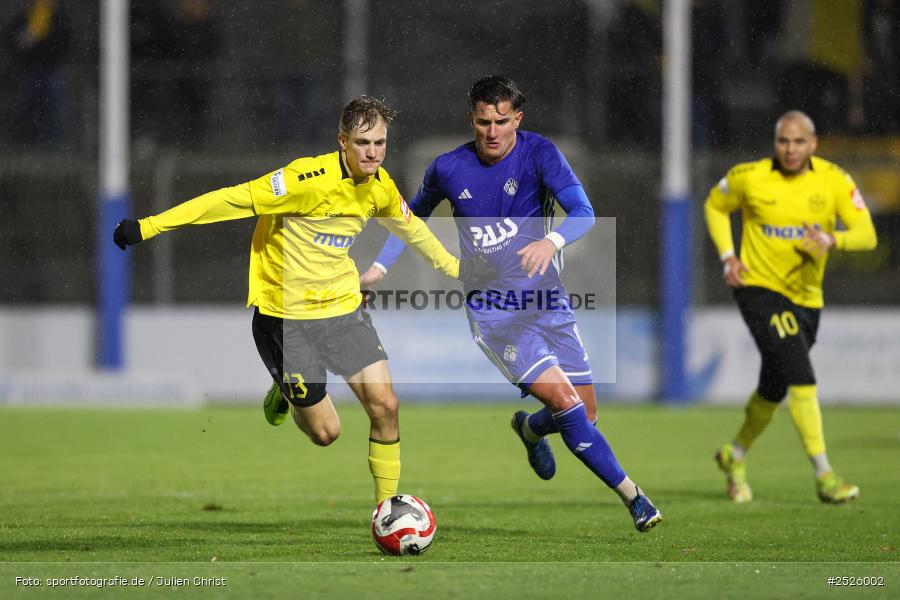 sport, action, Stadion am Schönbusch, SpVgg Bayreuth, SVA, SV Viktoria Aschaffenburg, Regionalliga Bayern, Fussball, BFV, BAY, Aschaffenburg, 28.11.2025, 20. Spieltag - Bild-ID: 2526002
