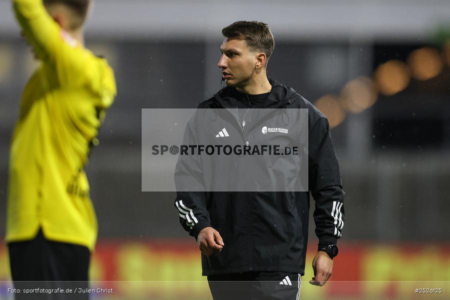 sport, action, Stadion am Schönbusch, SpVgg Bayreuth, SVA, SV Viktoria Aschaffenburg, Regionalliga Bayern, Fussball, BFV, BAY, Aschaffenburg, 28.11.2025, 20. Spieltag - Bild-ID: 2526125