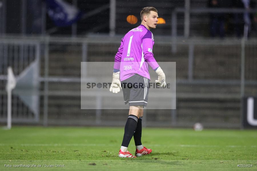 sport, action, Stadion am Schönbusch, SpVgg Bayreuth, SVA, SV Viktoria Aschaffenburg, Regionalliga Bayern, Fussball, BFV, BAY, Aschaffenburg, 28.11.2025, 20. Spieltag - Bild-ID: 2526129