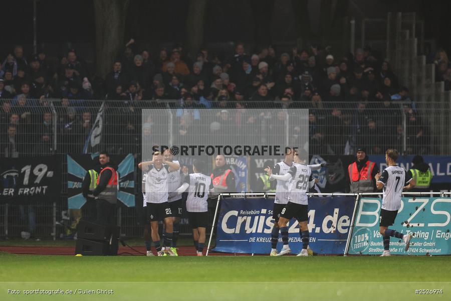sport, action, Schweinfurt, Sachs-Stadion, SVW, SV Waldhof Mannheim, Fussball, FCS, DFB, 3. Liga, 29.11.2025, 16. Spieltag, 1. FC Schweinfurt 1905 - Bild-ID: 2526974