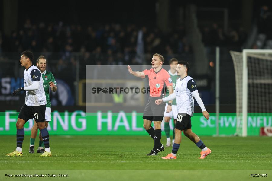 sport, action, Schweinfurt, Sachs-Stadion, SVW, SV Waldhof Mannheim, Fussball, FCS, DFB, 3. Liga, 29.11.2025, 16. Spieltag, 1. FC Schweinfurt 1905 - Bild-ID: 2527005