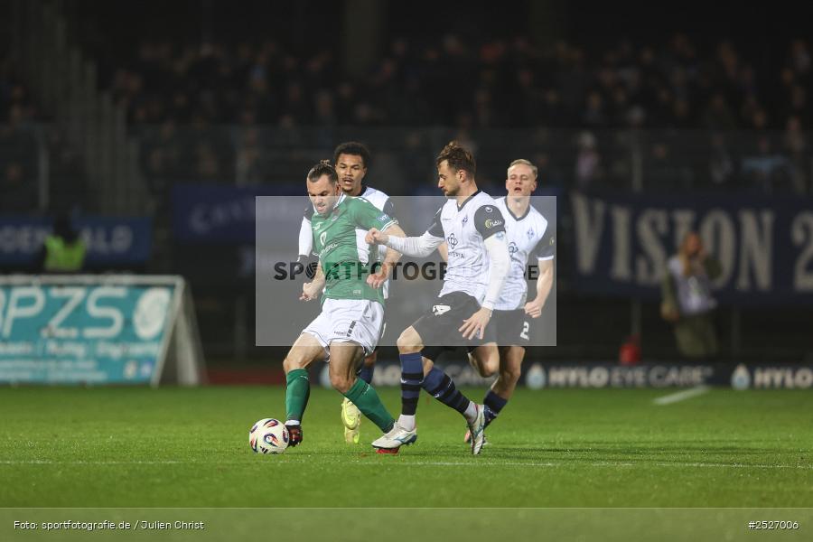 sport, action, Schweinfurt, Sachs-Stadion, SVW, SV Waldhof Mannheim, Fussball, FCS, DFB, 3. Liga, 29.11.2025, 16. Spieltag, 1. FC Schweinfurt 1905 - Bild-ID: 2527006