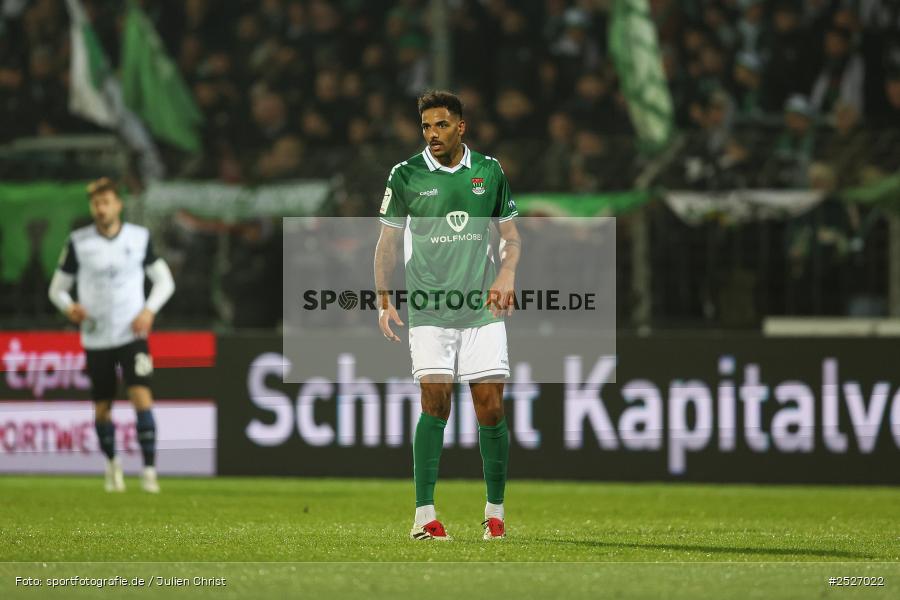 sport, action, Schweinfurt, Sachs-Stadion, SVW, SV Waldhof Mannheim, Fussball, FCS, DFB, 3. Liga, 29.11.2025, 16. Spieltag, 1. FC Schweinfurt 1905 - Bild-ID: 2527022