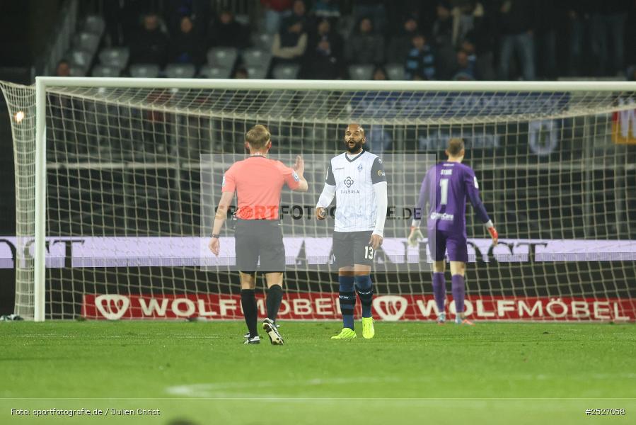 sport, action, Schweinfurt, Sachs-Stadion, SVW, SV Waldhof Mannheim, Fussball, FCS, DFB, 3. Liga, 29.11.2025, 16. Spieltag, 1. FC Schweinfurt 1905 - Bild-ID: 2527058