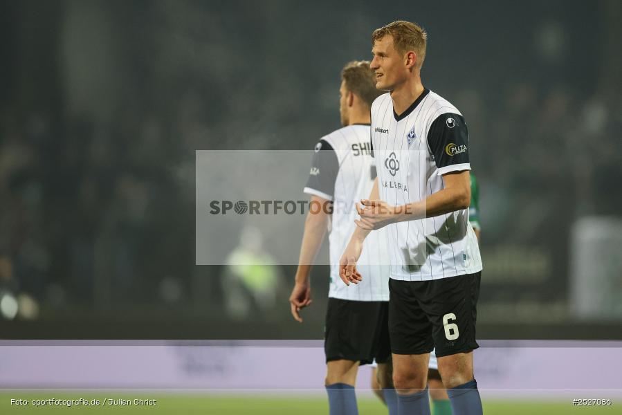 sport, action, Schweinfurt, Sachs-Stadion, SVW, SV Waldhof Mannheim, Fussball, FCS, DFB, 3. Liga, 29.11.2025, 16. Spieltag, 1. FC Schweinfurt 1905 - Bild-ID: 2527086