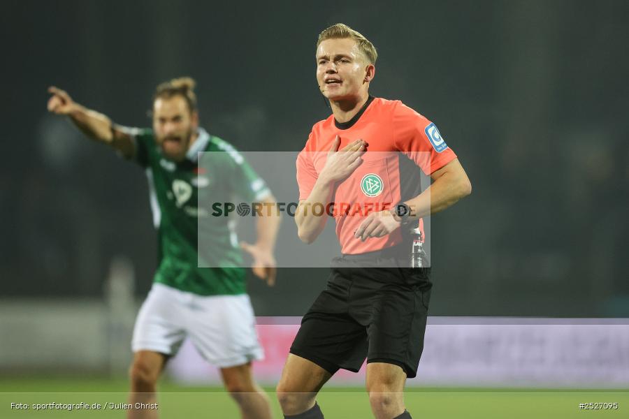 sport, action, Schweinfurt, Sachs-Stadion, SVW, SV Waldhof Mannheim, Fussball, FCS, DFB, 3. Liga, 29.11.2025, 16. Spieltag, 1. FC Schweinfurt 1905 - Bild-ID: 2527095