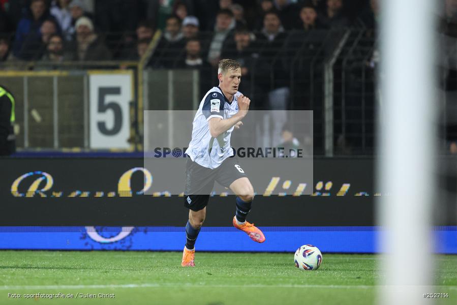 sport, action, Schweinfurt, Sachs-Stadion, SVW, SV Waldhof Mannheim, Fussball, FCS, DFB, 3. Liga, 29.11.2025, 16. Spieltag, 1. FC Schweinfurt 1905 - Bild-ID: 2527114