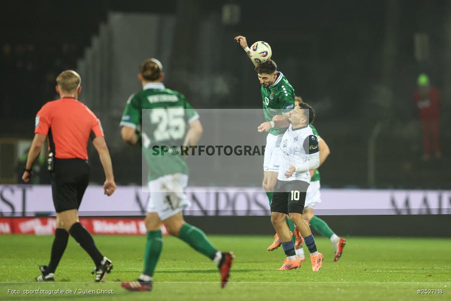 sport, action, Schweinfurt, Sachs-Stadion, SVW, SV Waldhof Mannheim, Fussball, FCS, DFB, 3. Liga, 29.11.2025, 16. Spieltag, 1. FC Schweinfurt 1905 - Bild-ID: 2527118