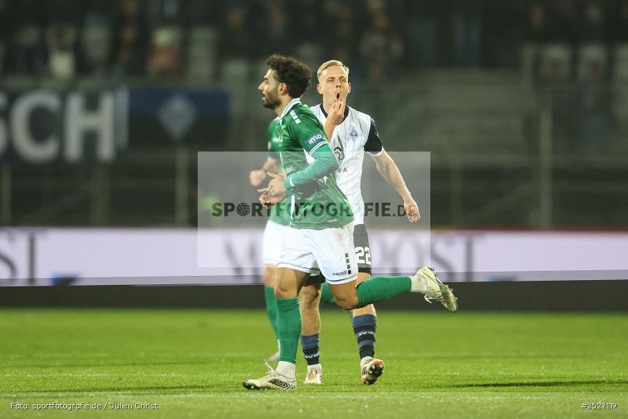 sport, action, Schweinfurt, Sachs-Stadion, SVW, SV Waldhof Mannheim, Fussball, FCS, DFB, 3. Liga, 29.11.2025, 16. Spieltag, 1. FC Schweinfurt 1905 - Bild-ID: 2527119
