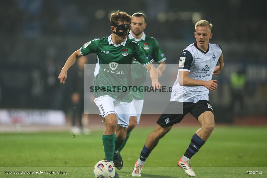 sport, action, Schweinfurt, Sachs-Stadion, SVW, SV Waldhof Mannheim, Fussball, FCS, DFB, 3. Liga, 29.11.2025, 16. Spieltag, 1. FC Schweinfurt 1905 - Bild-ID: 2527122