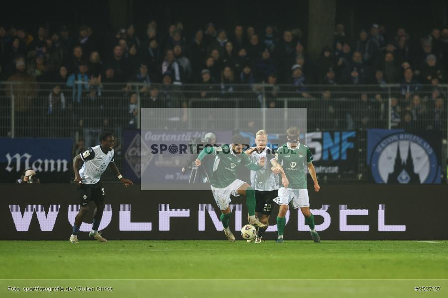 sport, action, Schweinfurt, Sachs-Stadion, SVW, SV Waldhof Mannheim, Fussball, FCS, DFB, 3. Liga, 29.11.2025, 16. Spieltag, 1. FC Schweinfurt 1905 - Bild-ID: 2527127