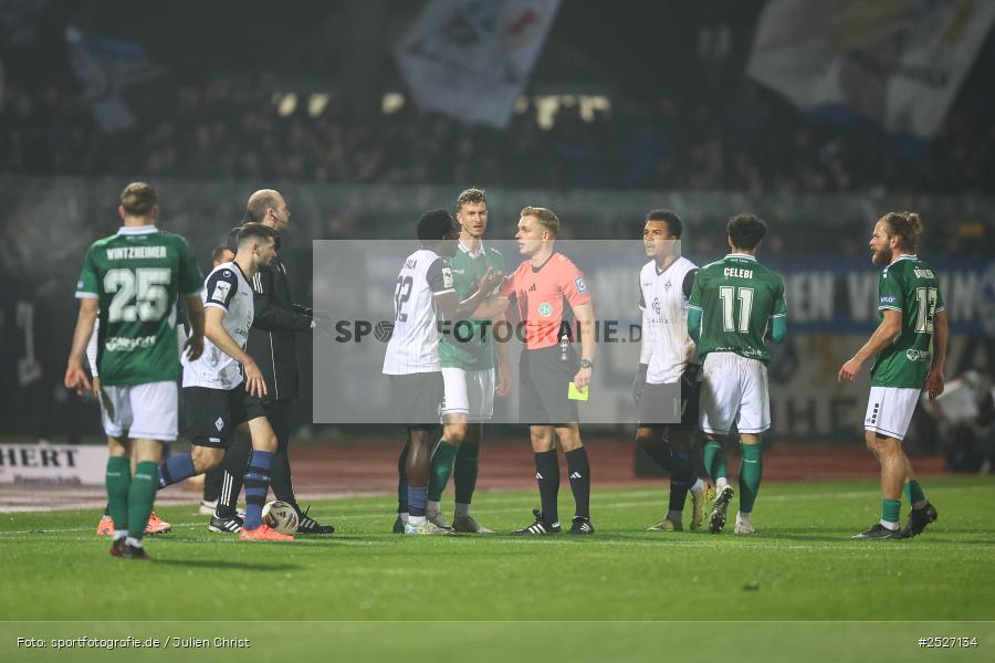 sport, action, Schweinfurt, Sachs-Stadion, SVW, SV Waldhof Mannheim, Fussball, FCS, DFB, 3. Liga, 29.11.2025, 16. Spieltag, 1. FC Schweinfurt 1905 - Bild-ID: 2527134