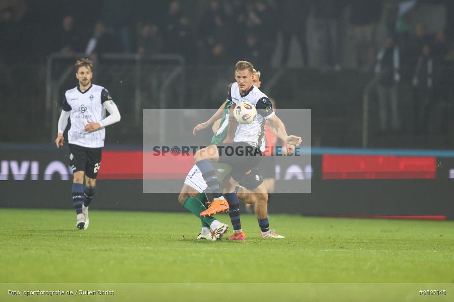 sport, action, Schweinfurt, Sachs-Stadion, SVW, SV Waldhof Mannheim, Fussball, FCS, DFB, 3. Liga, 29.11.2025, 16. Spieltag, 1. FC Schweinfurt 1905 - Bild-ID: 2527145