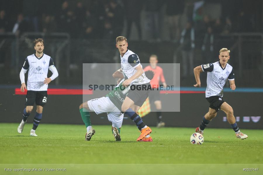 sport, action, Schweinfurt, Sachs-Stadion, SVW, SV Waldhof Mannheim, Fussball, FCS, DFB, 3. Liga, 29.11.2025, 16. Spieltag, 1. FC Schweinfurt 1905 - Bild-ID: 2527147