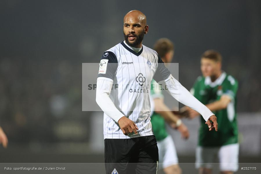 sport, action, Schweinfurt, Sachs-Stadion, SVW, SV Waldhof Mannheim, Fussball, FCS, DFB, 3. Liga, 29.11.2025, 16. Spieltag, 1. FC Schweinfurt 1905 - Bild-ID: 2527175