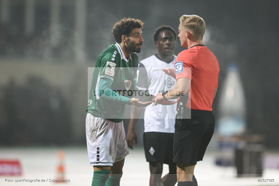 sport, action, Schweinfurt, Sachs-Stadion, SVW, SV Waldhof Mannheim, Fussball, FCS, DFB, 3. Liga, 29.11.2025, 16. Spieltag, 1. FC Schweinfurt 1905 - Bild-ID: 2527185