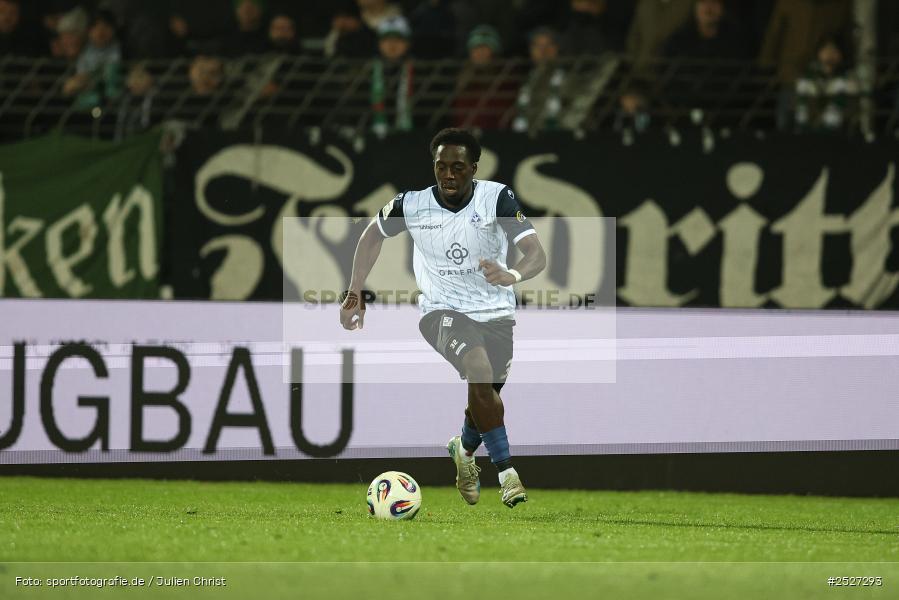 sport, action, Schweinfurt, Sachs-Stadion, SVW, SV Waldhof Mannheim, Fussball, FCS, DFB, 3. Liga, 29.11.2025, 16. Spieltag, 1. FC Schweinfurt 1905 - Bild-ID: 2527293